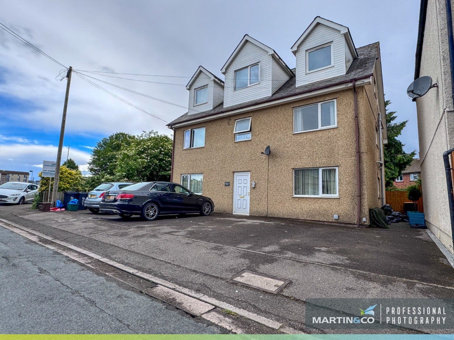 Flat Corporation Road in Newport