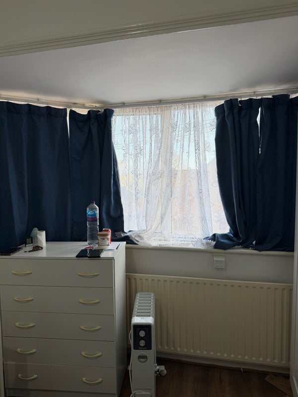 Room Sandy Lane in Greater London