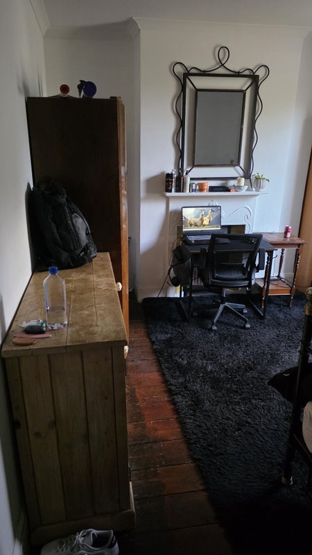Room Harrow Road in Greater London
