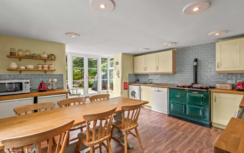 House Kingsbridge Hill in South Hams