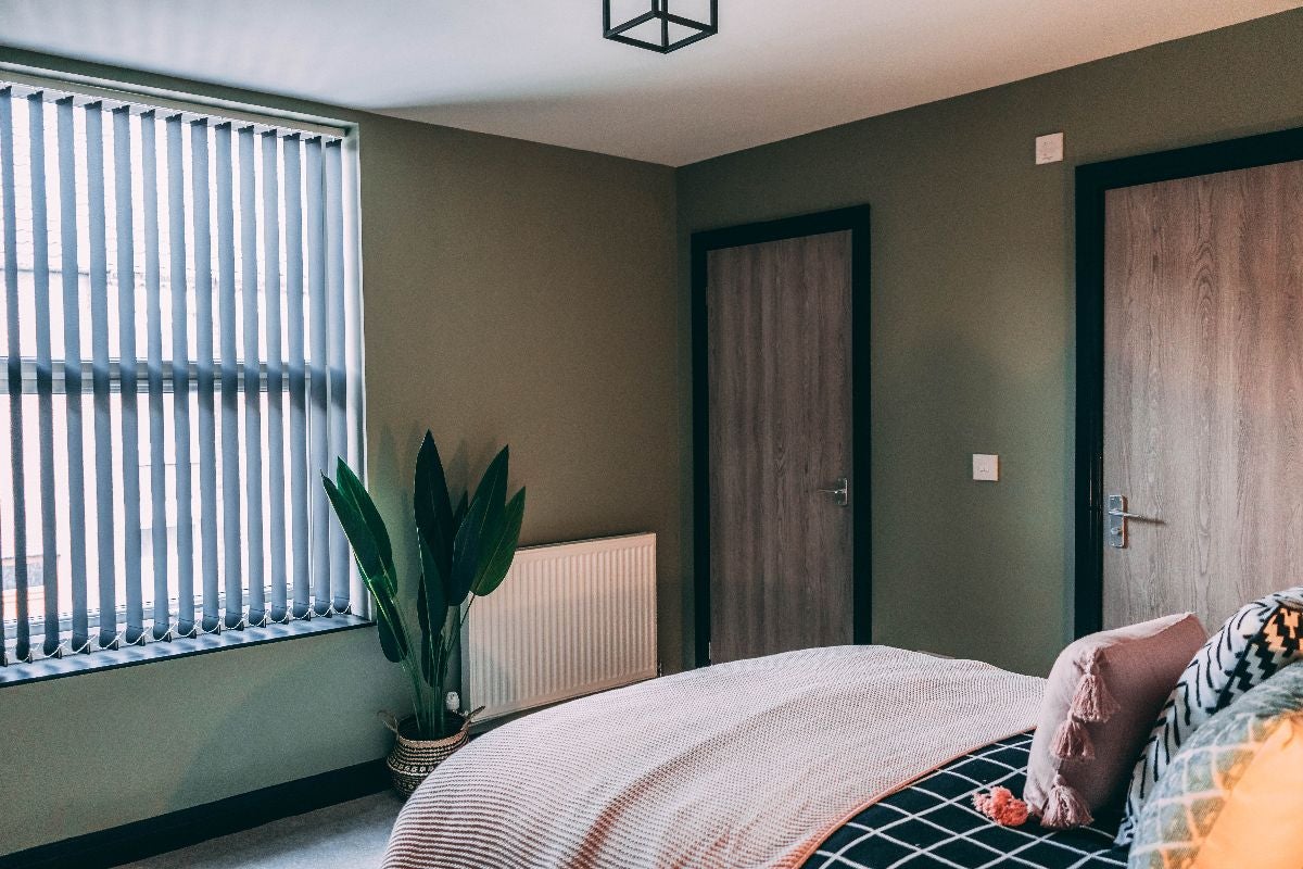Room Weeland Road in Wakefield