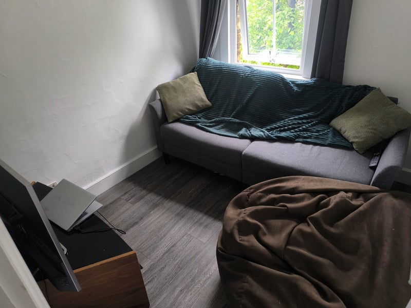 Room Hungerford Road in Greater London
