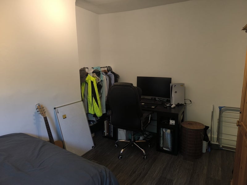 Room Hungerford Road in Greater London