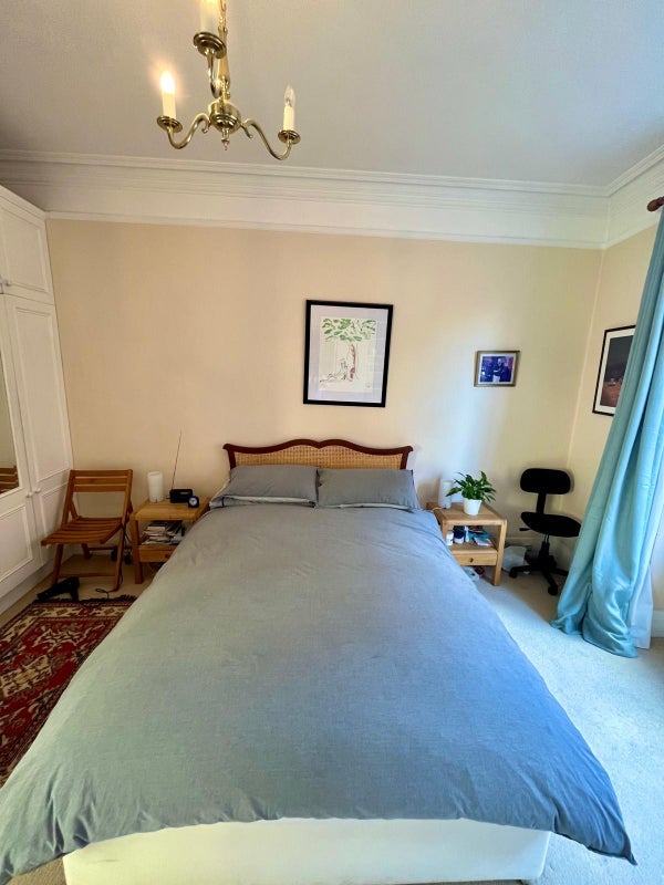 Room Kensington Court in Greater London