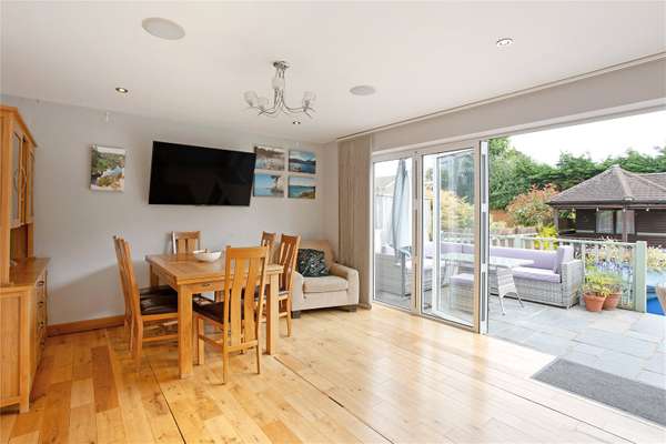 House College Close in Dacorum