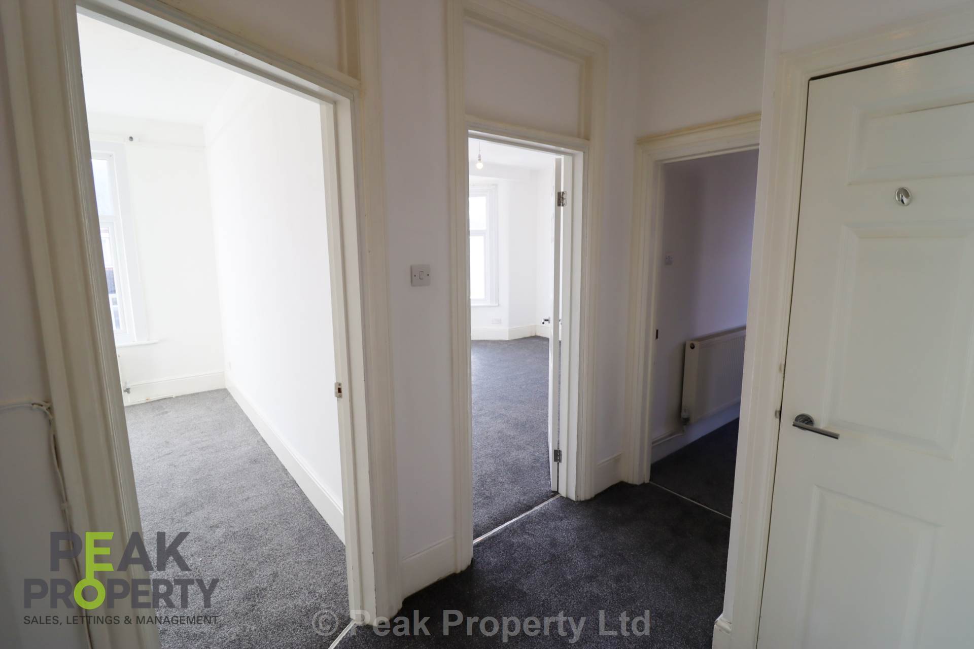 Flat Elderton Road in Southend-on-Sea
