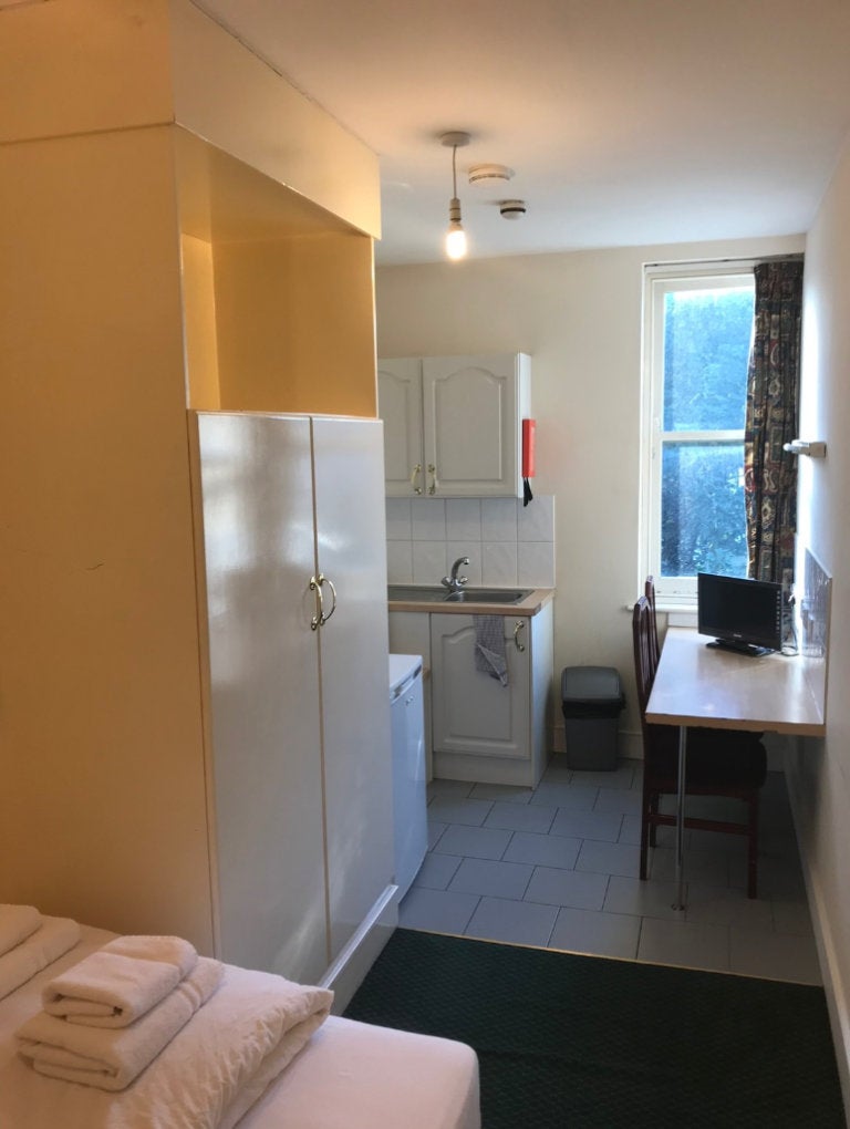 Flat Glenloch Road in Greater London