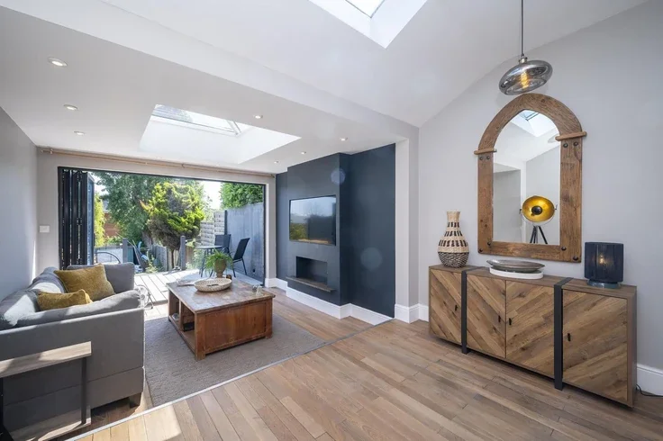 Flat Baring Road in Greater London