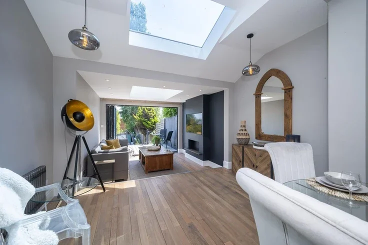 Flat Baring Road in Greater London