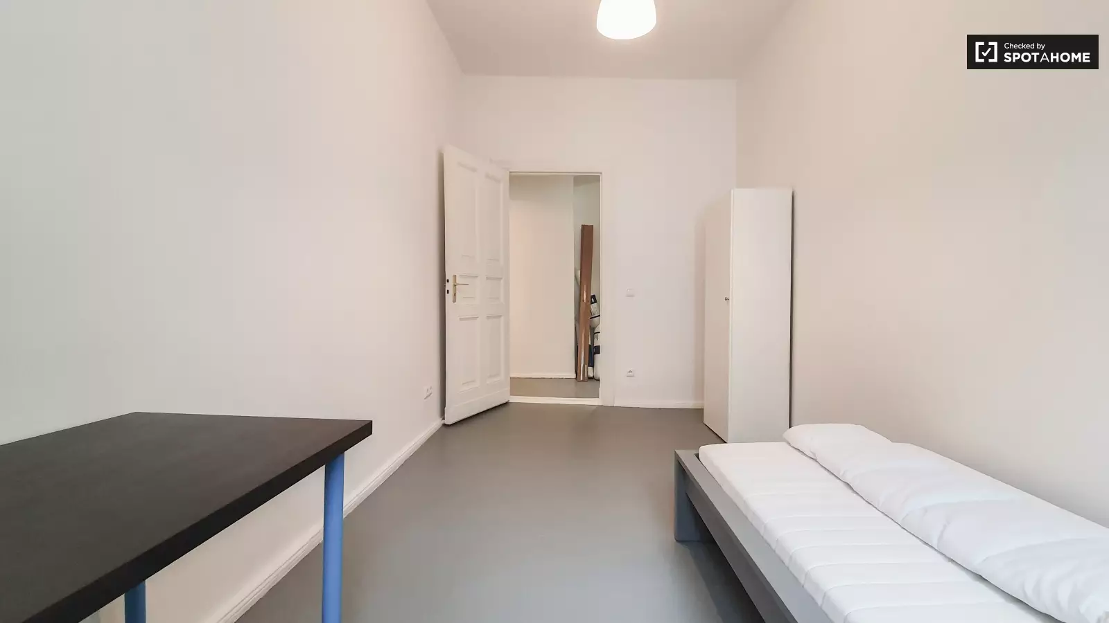 Wohnung Reichsstraße in Berlin
