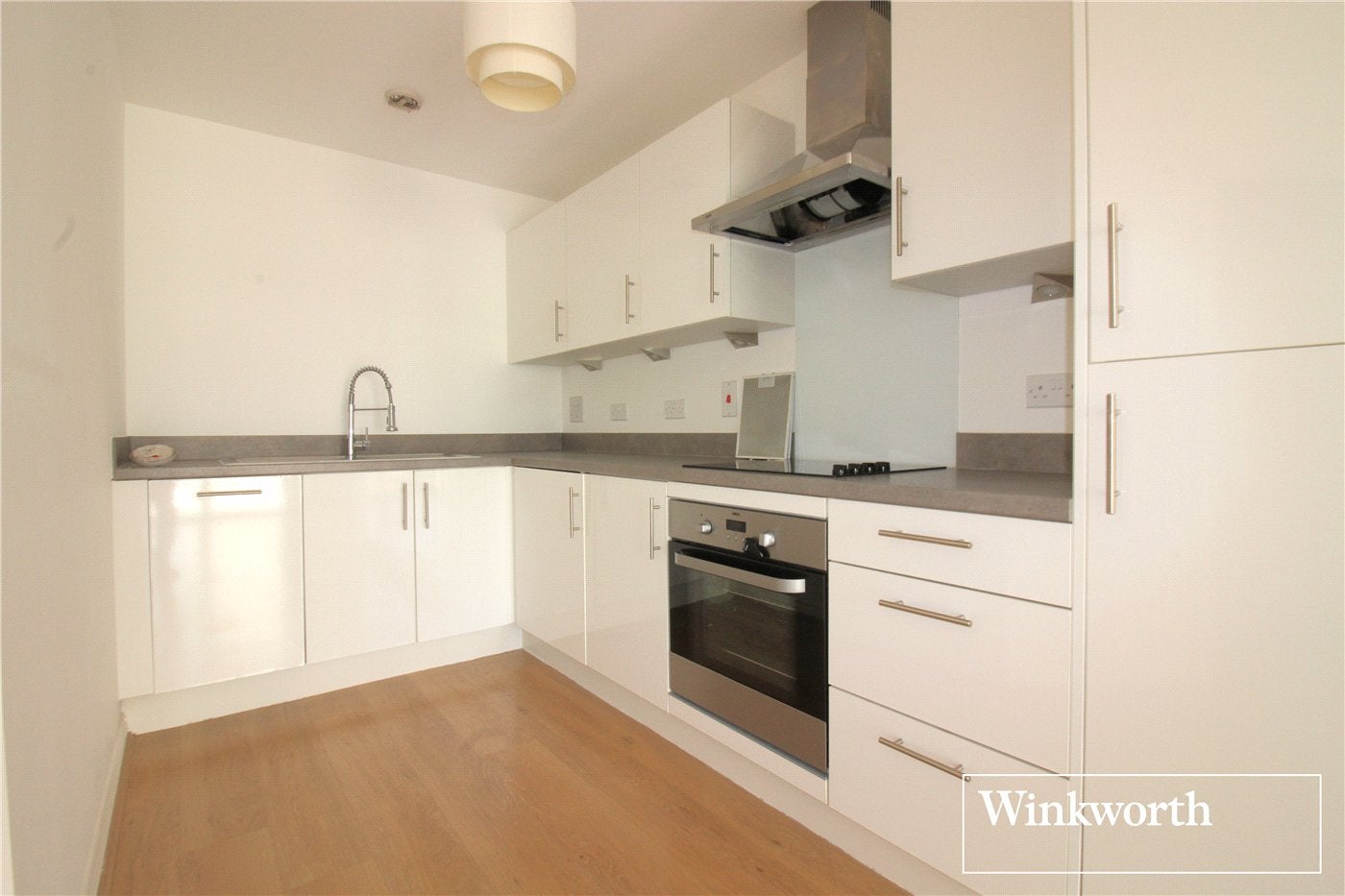 Flat Elstree Way in Hertsmere