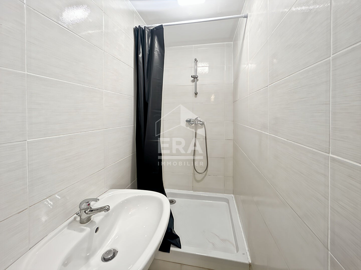Chambre Rue des Trois Frères Carasso à Marseille
