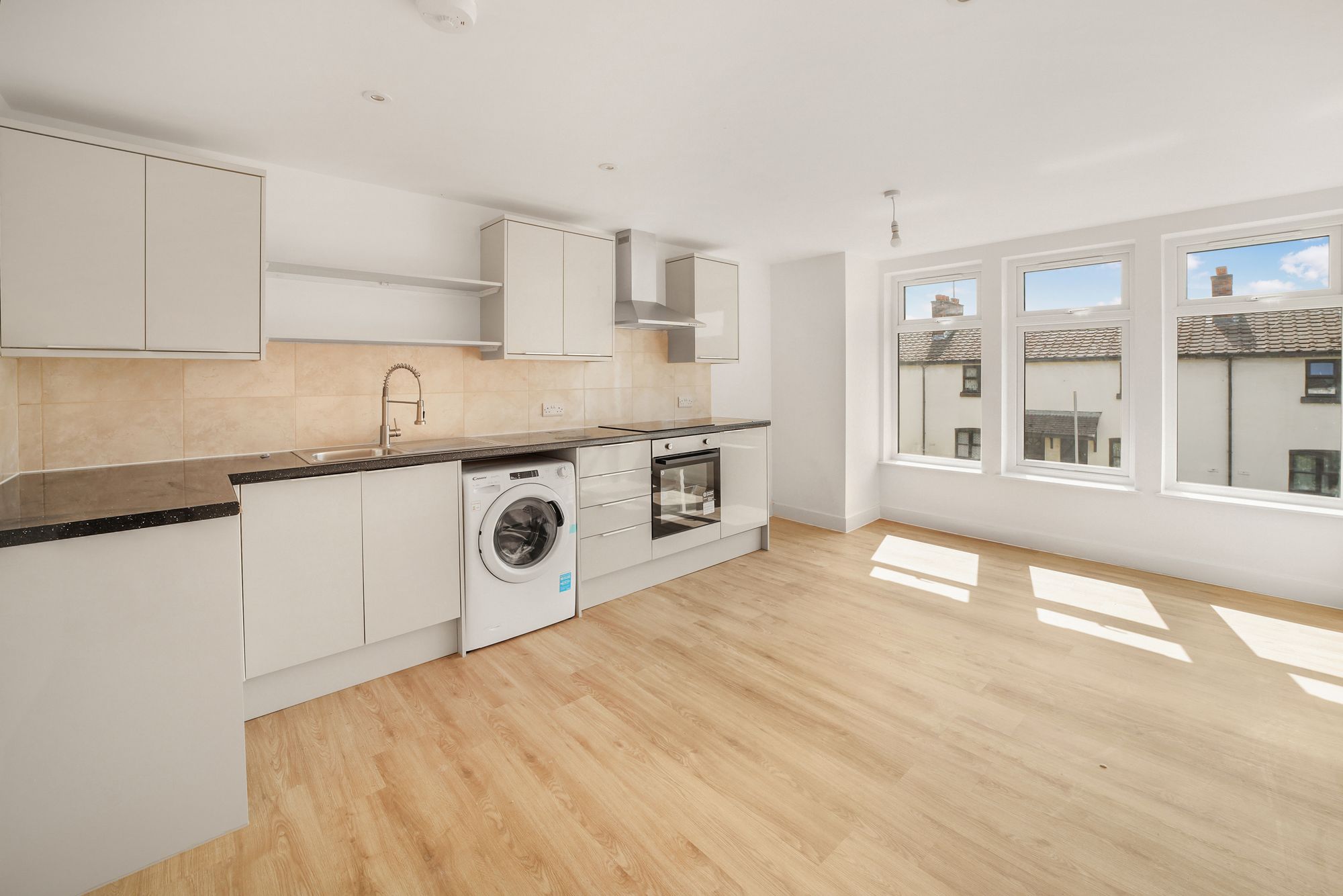 Flat Manchester Row in Newton-le-Willows
