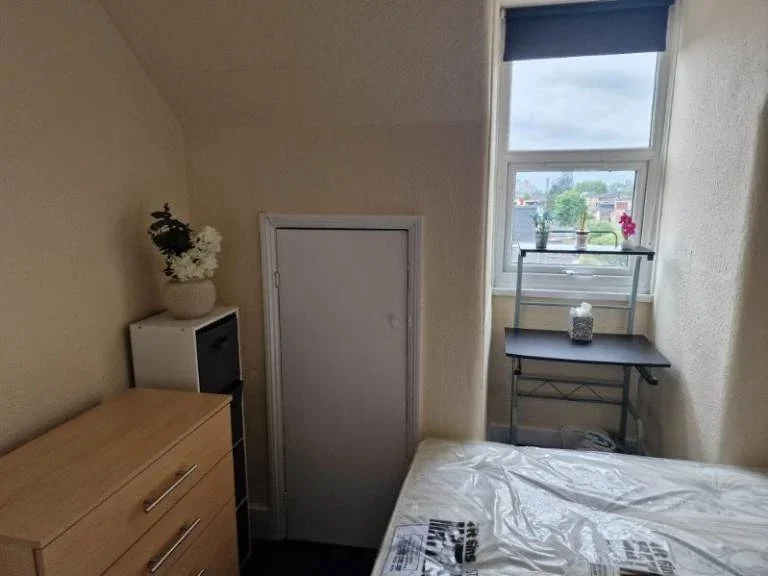 Room Portway in Greater London