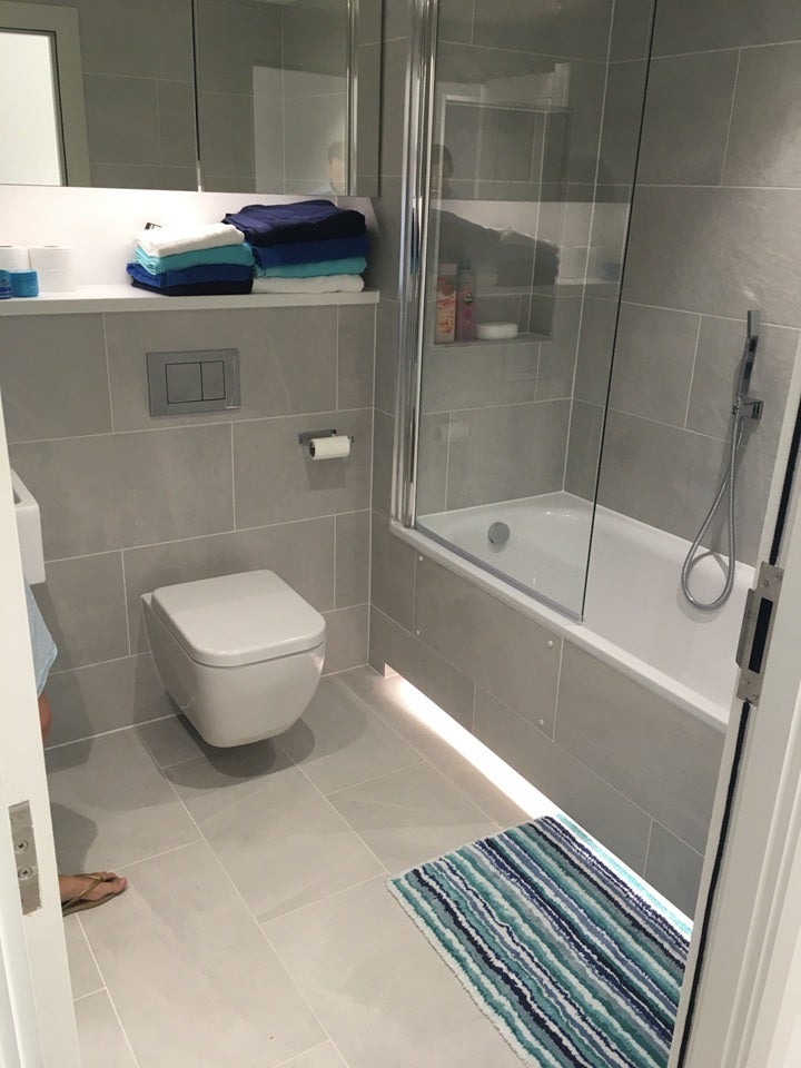 Flat Lordship Lane in Greater London