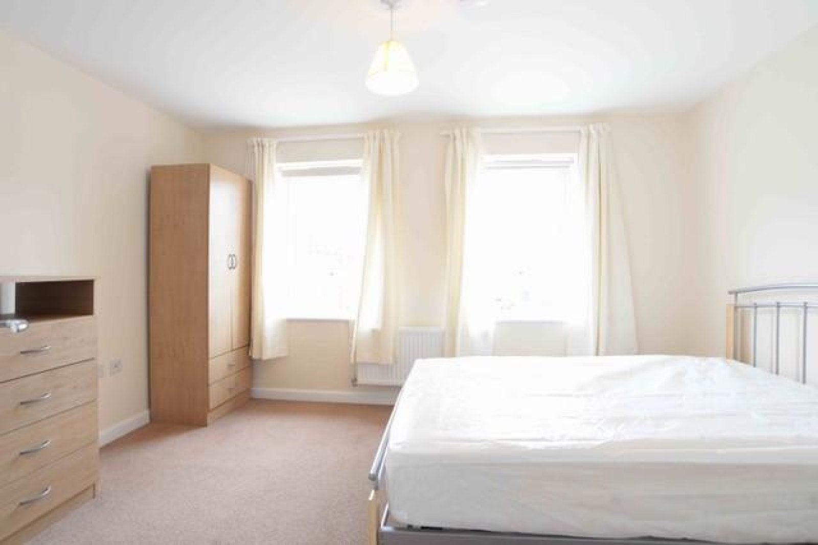 Flat Willis Place in Worcester
