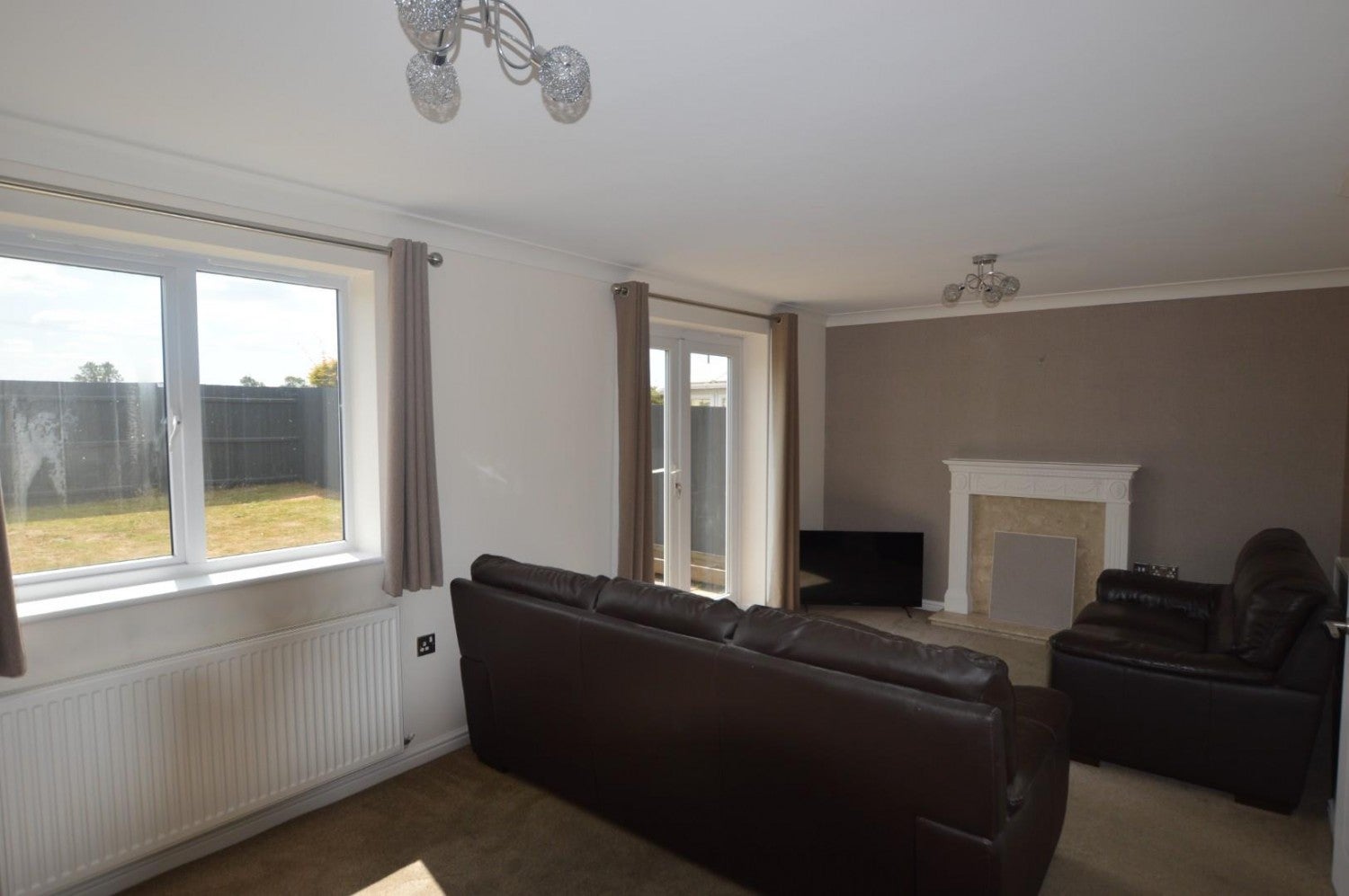 House Furnival Close in Harborough