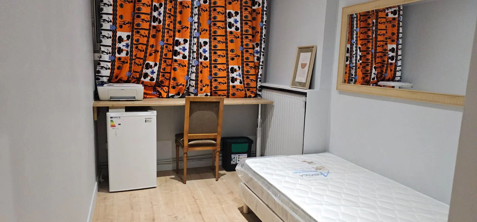 Room Place André Abbal in Toulouse
