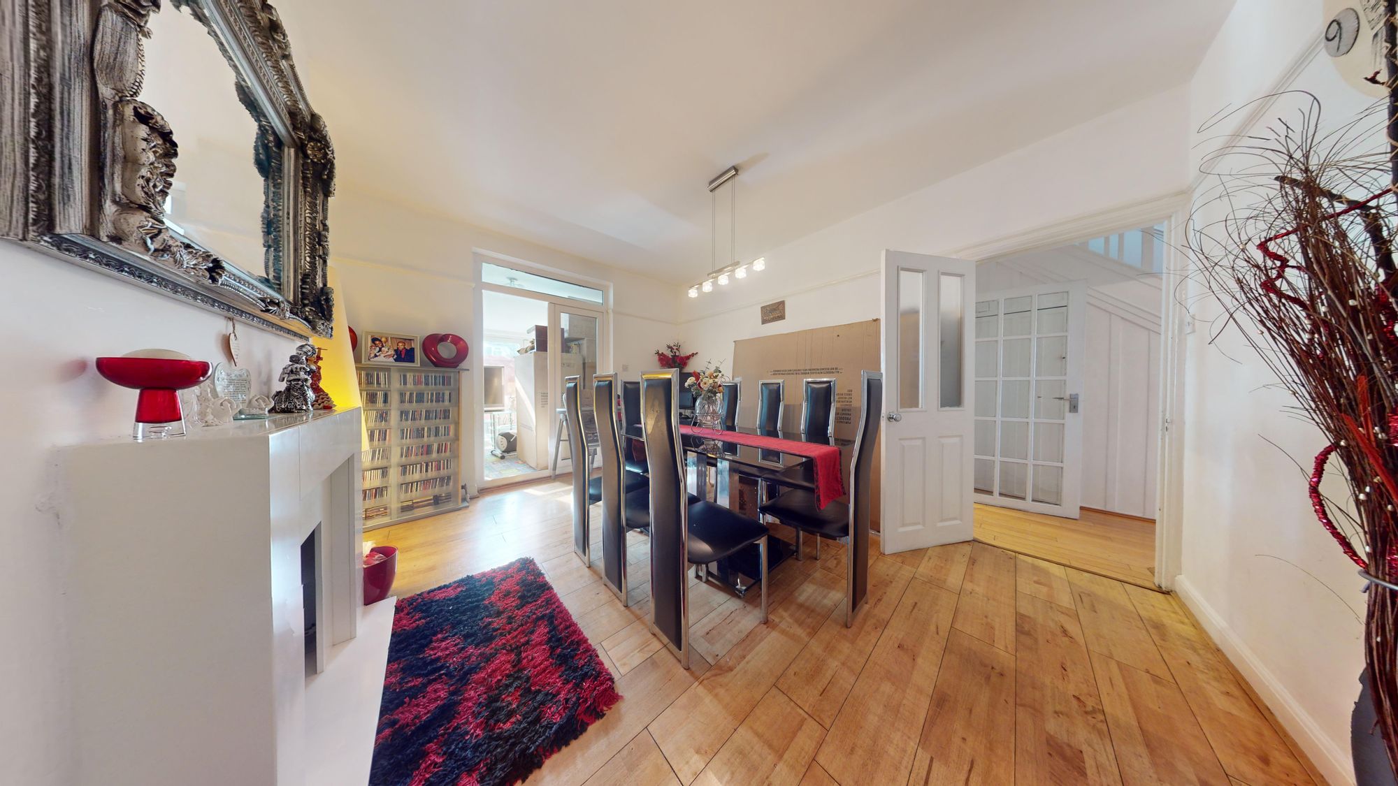 House Eardley Road in Greater London