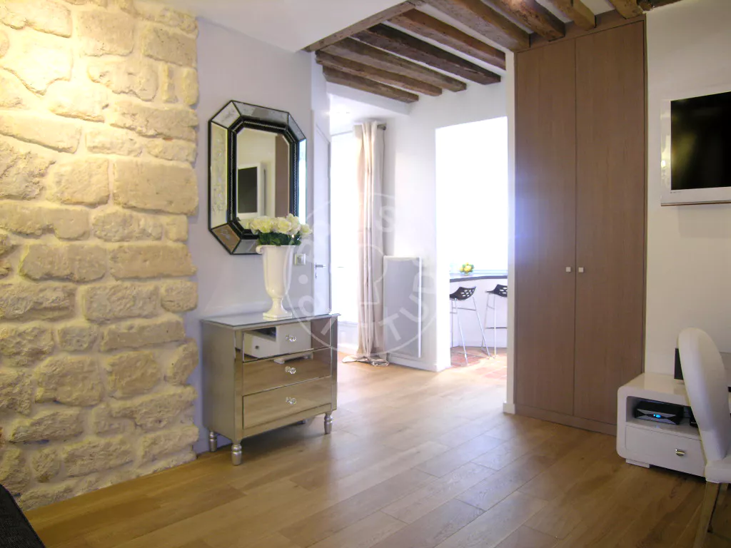 Appartement Rue Sauval à Paris