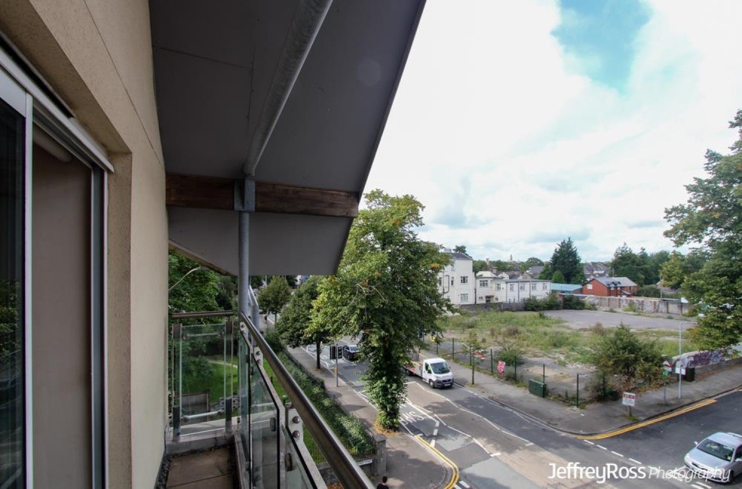 Flat Fitzalan Place in Cardiff