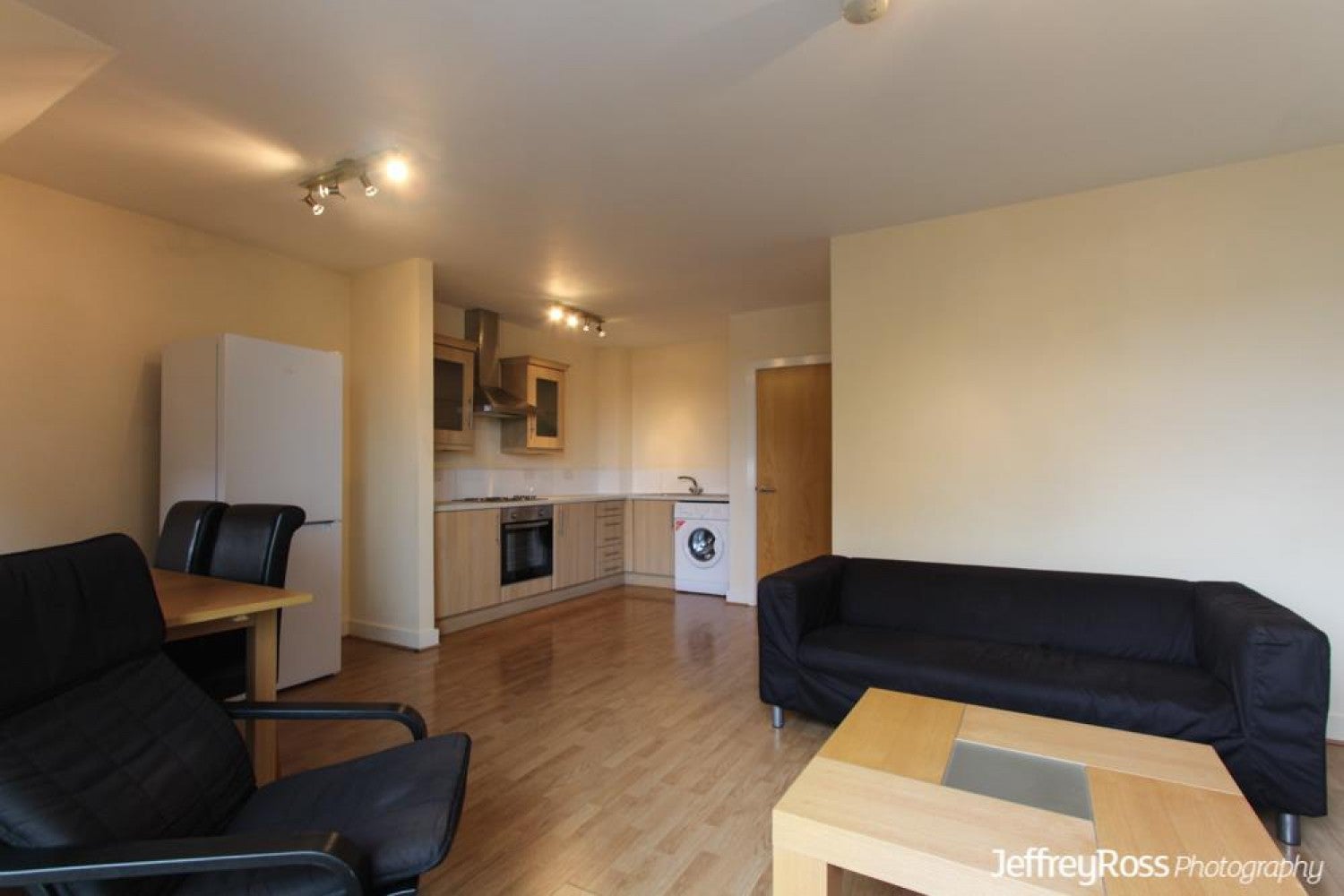 Flat Fitzalan Place in Cardiff