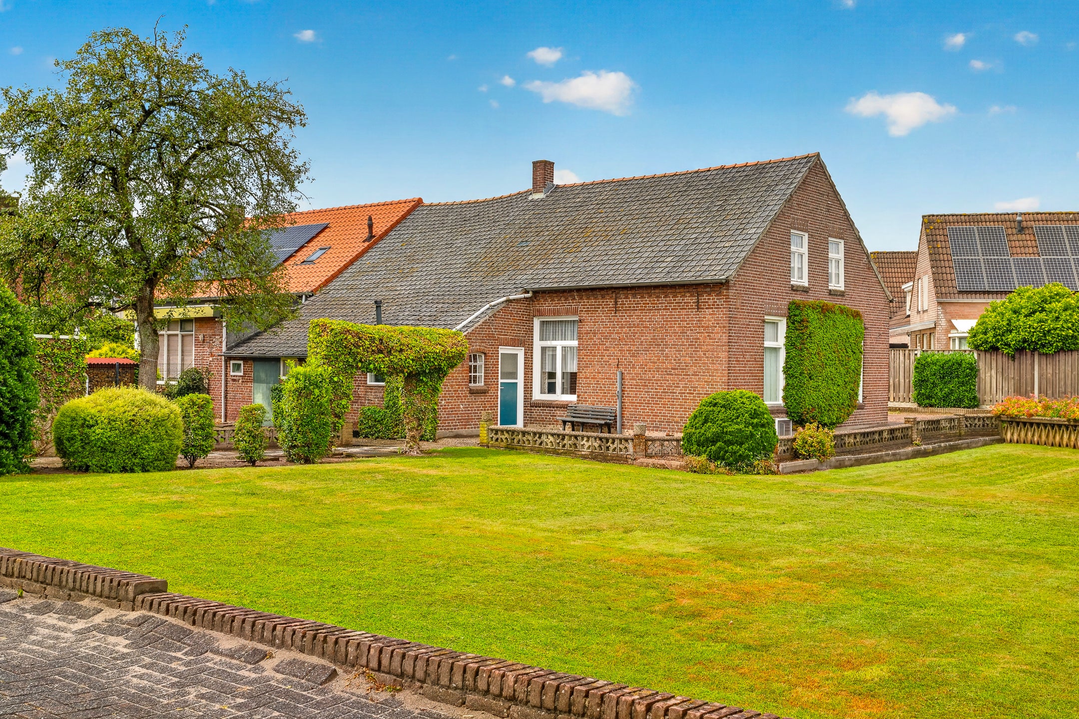 Twee-onder-één-kap te koop: Molenhoek 12, Wanssum