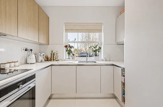 House Accommodation Road in Greater London