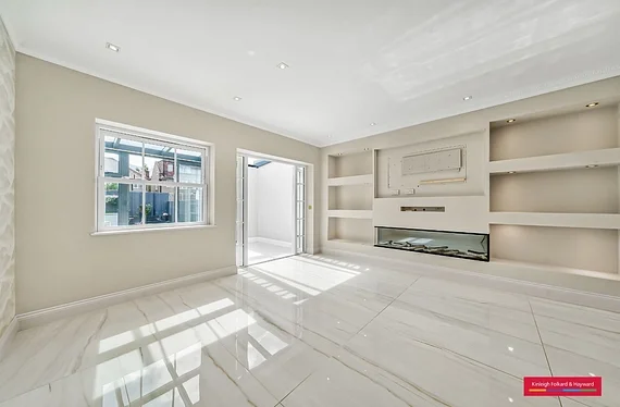 House Uplands Road in Greater London