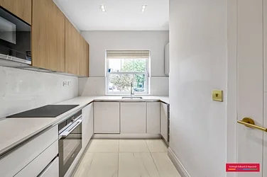House Uplands Road in Greater London