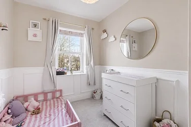 House Accommodation Road in Greater London
