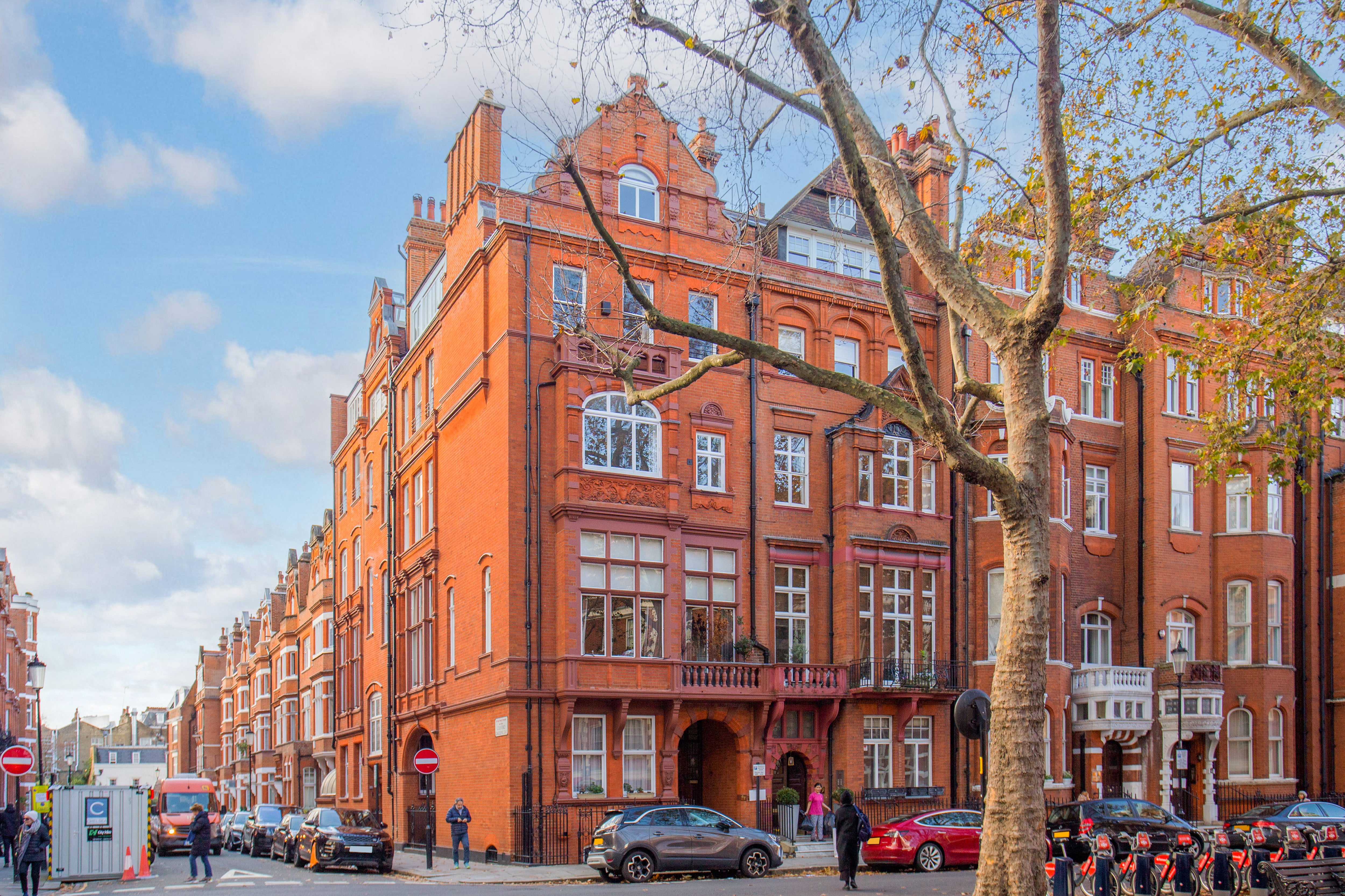 Flat Cadogan Gardens in Greater London