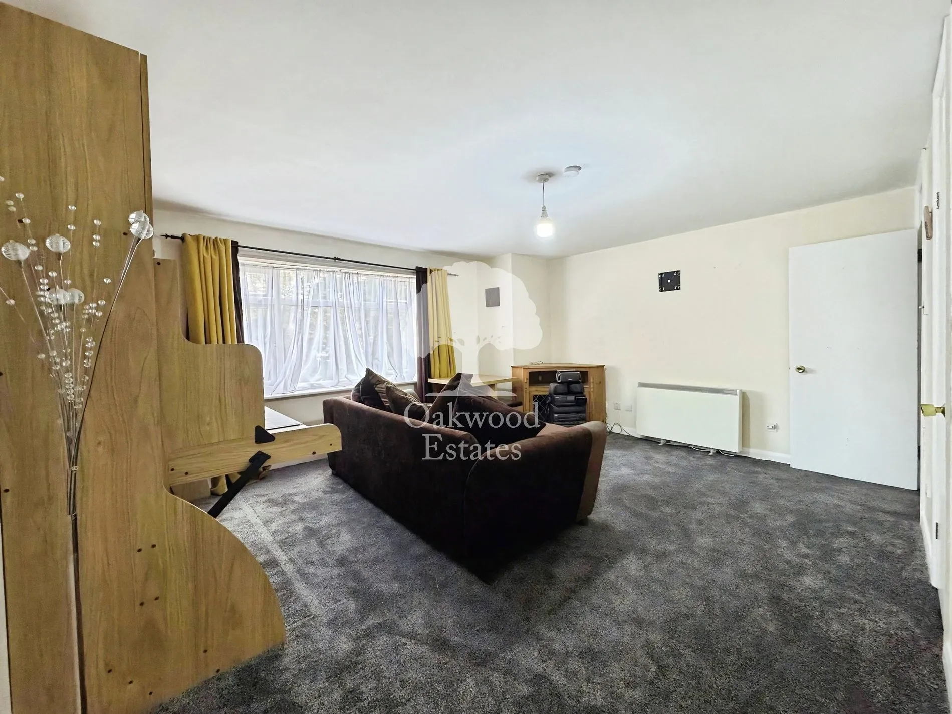 Flat Wexham Road in Slough