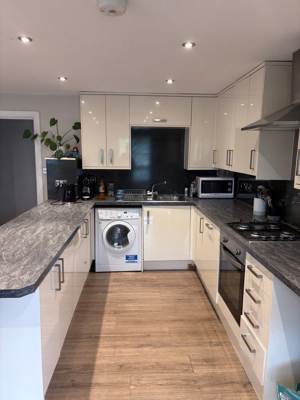 Room Mary Datchelor Close in Greater London