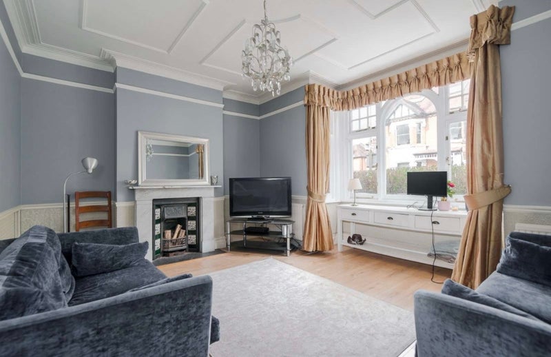 Room Wakehurst Road in Greater London