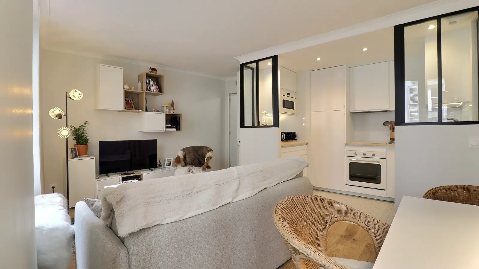 Flat Rue Yvonne Le Tac in Paris