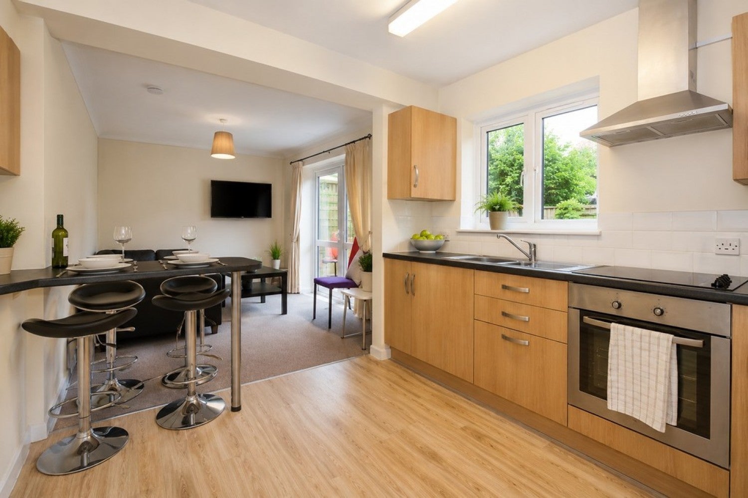 Room Wavell Way in Winchester
