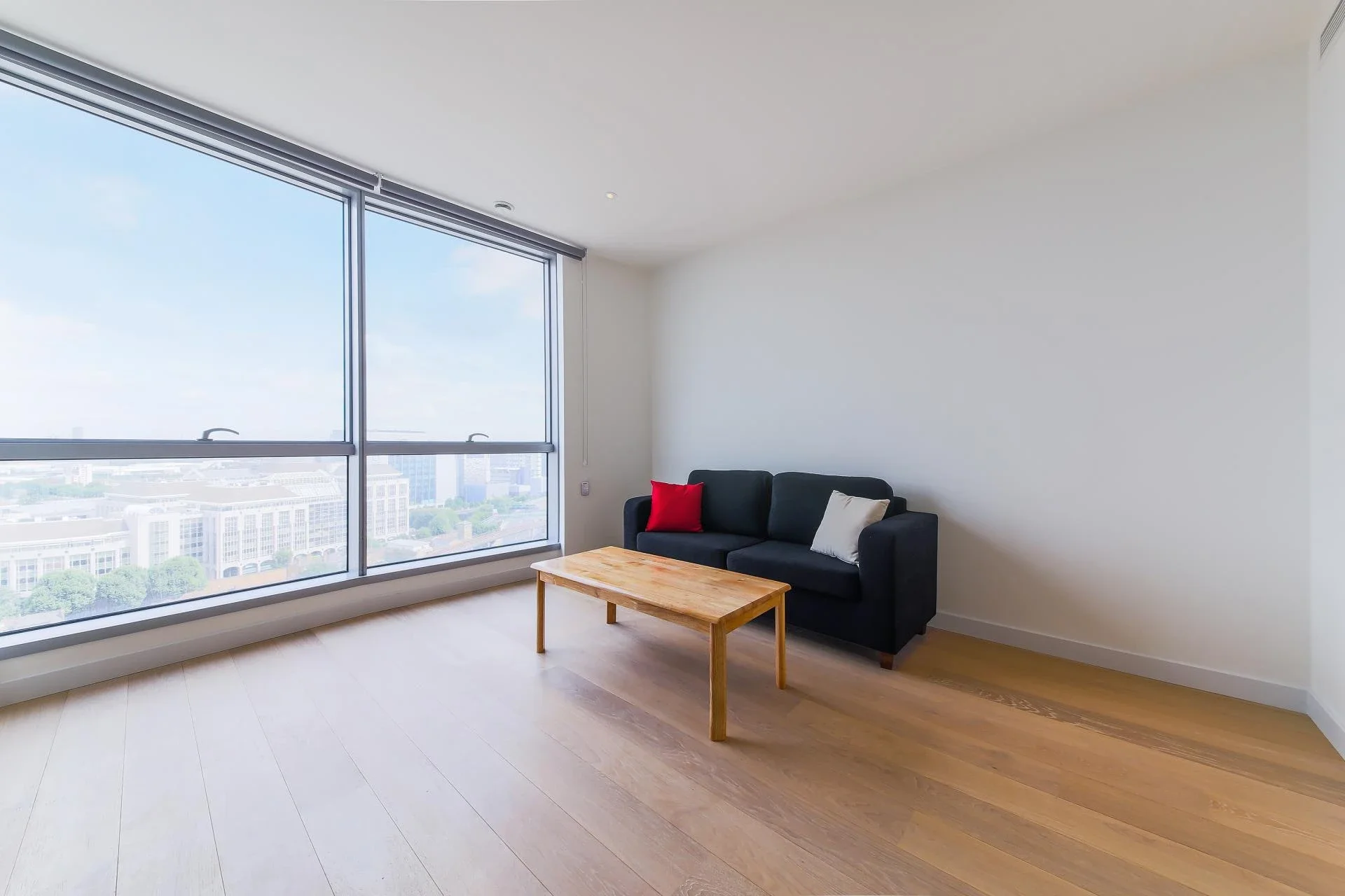 Flat Burdett Road in Greater London