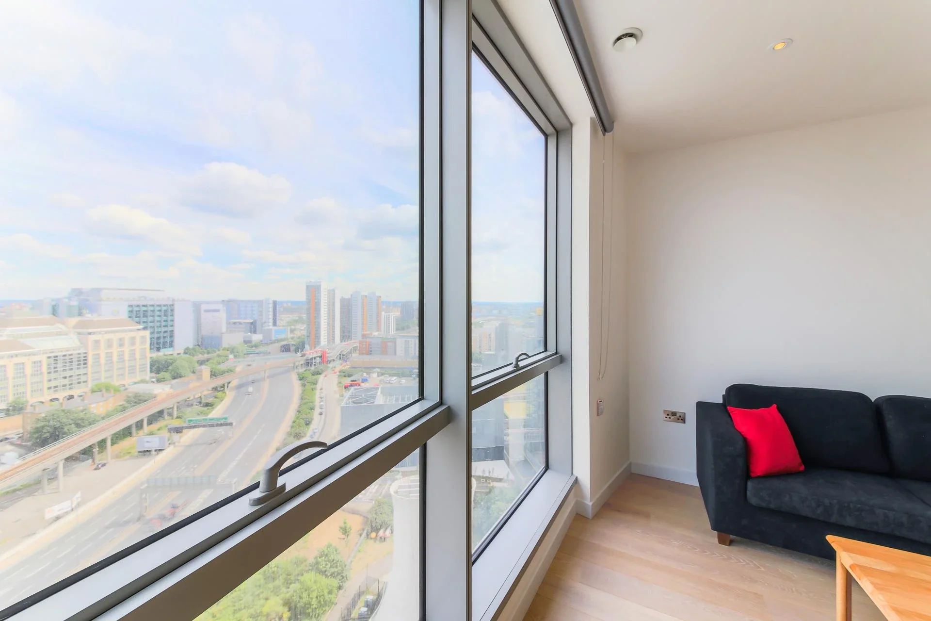 Flat Burdett Road in Greater London