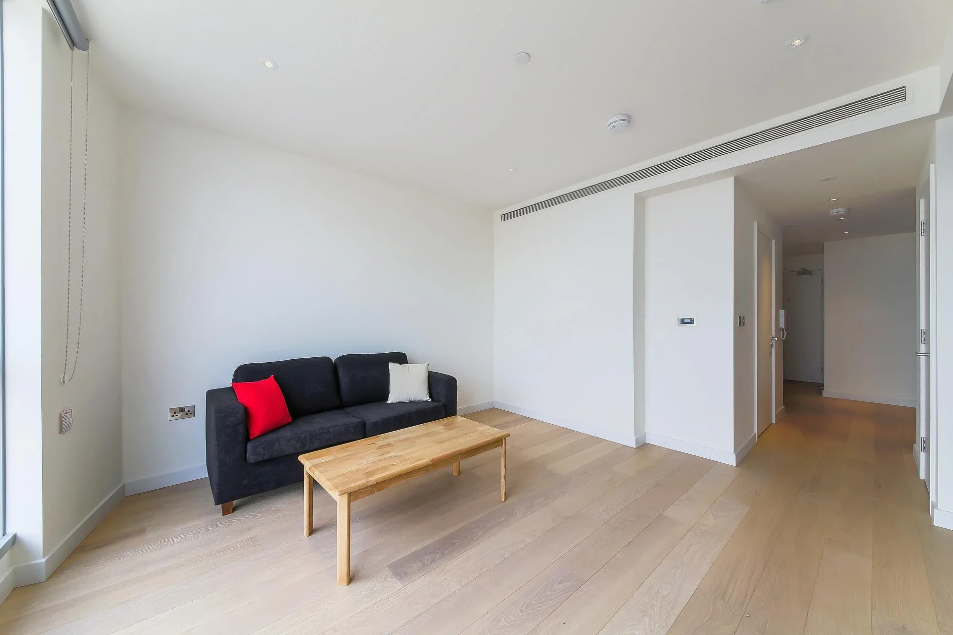 Flat Burdett Road in Greater London
