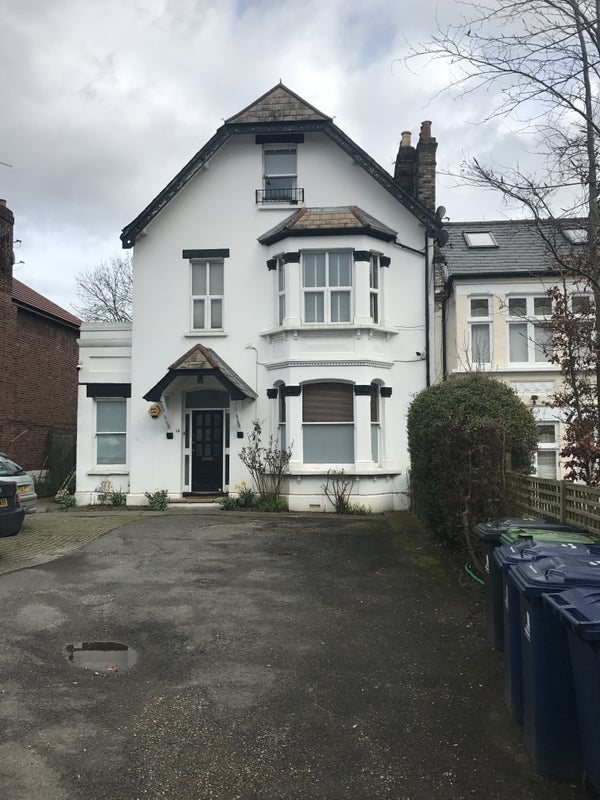 Room Perryn Road in Greater London