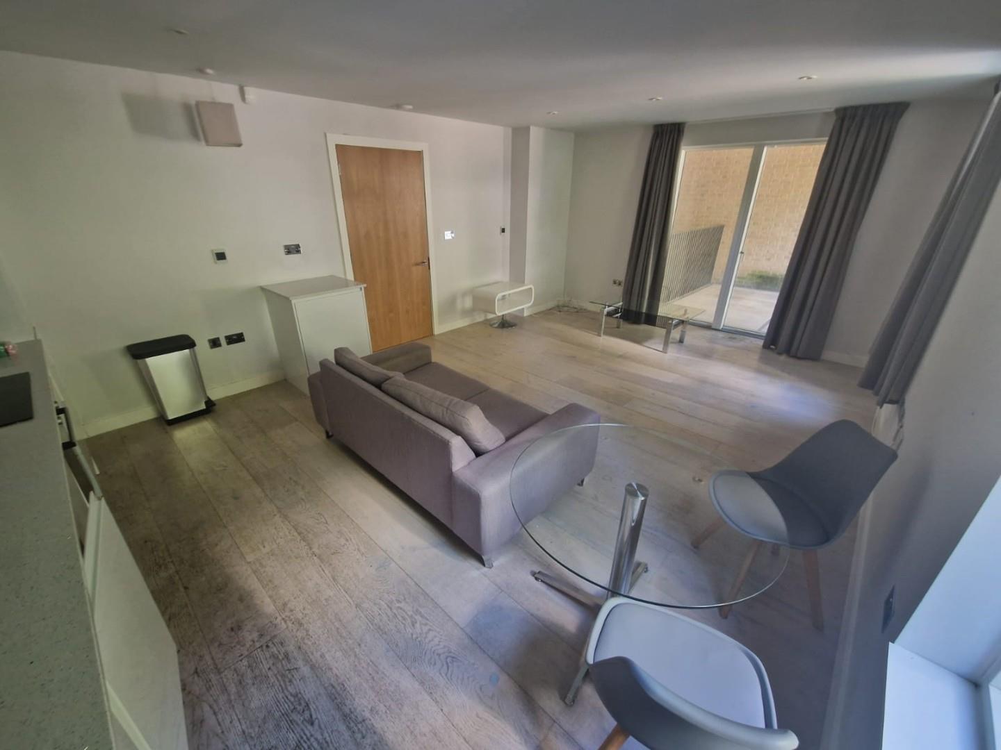 Flat Havannah Street in Greater London