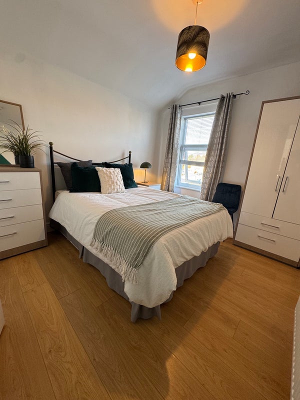 Room Alexander Road in Birmingham