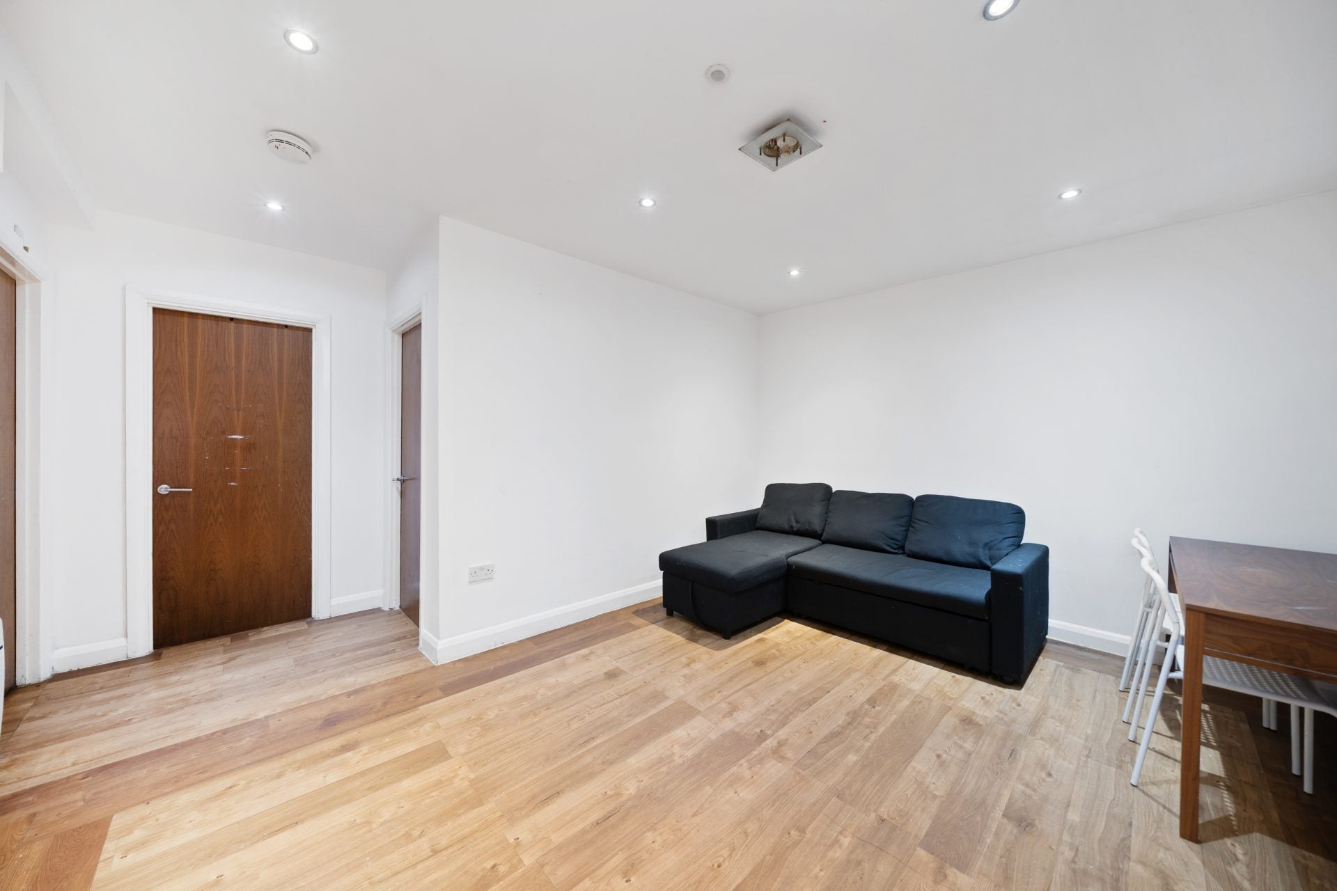 Flat Weir Road in Greater London