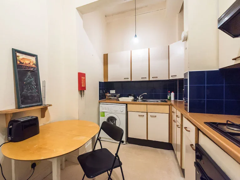 Flat Dalkeith Road in City of Edinburgh