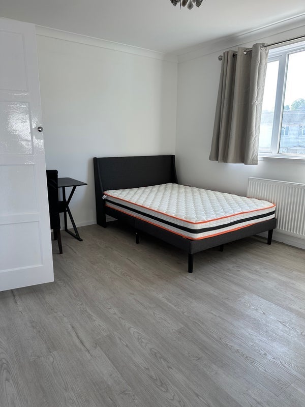 Room Dilcock Way in Coventry