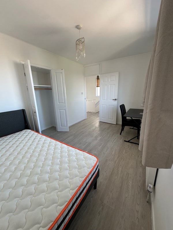 Room Dilcock Way in Coventry