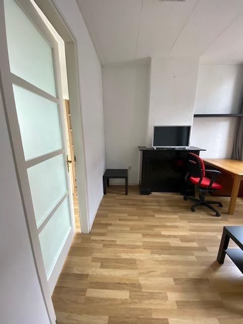 Studio te huur: Wijbrand de Geeststraat 97, Leeuwarden