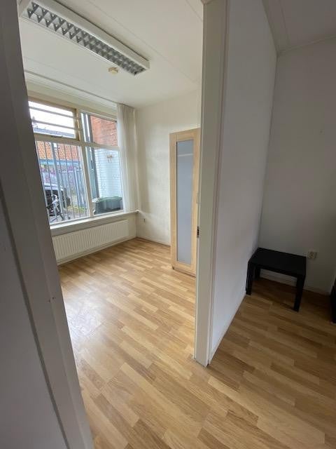 Studio te huur: Wijbrand de Geeststraat 97, Leeuwarden