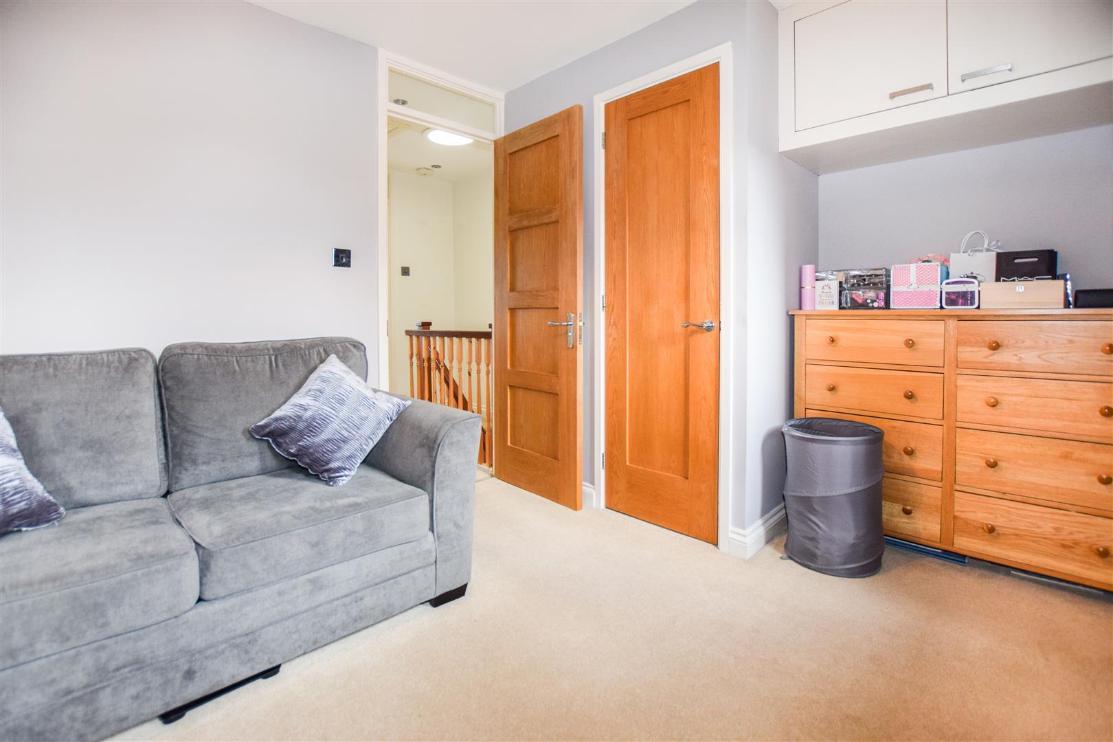 House Keats Close in Greater London
